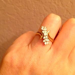 18k Gold with real diamond